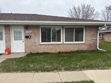 Main picture of 4420 Vasey Ave
