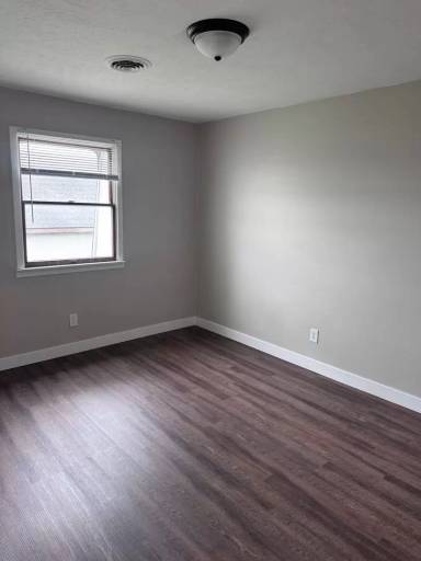 Main picture of 4301 S 6th St