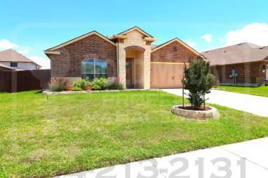 Main picture of 2521 Bargello St