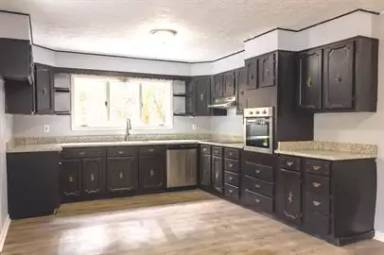 Main picture of 328 Sharps Creek Rd