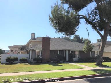 Main picture of 2536 E Park Ln