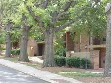 Main picture of 1731 S Hawthorne Rd