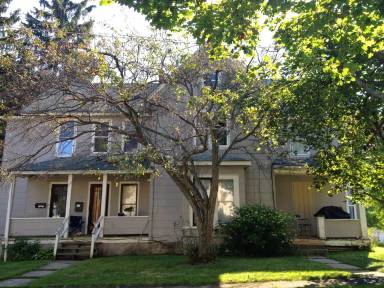 Main picture of 920 Newland Ave