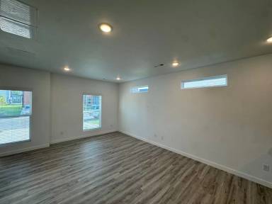 Main picture of 910 Massachusetts Ave