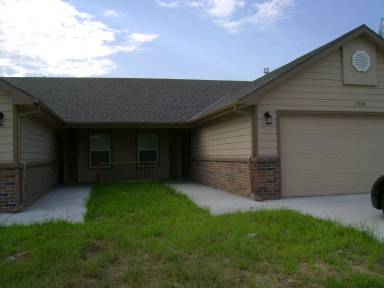 Main picture of 1706 Hickory Ln