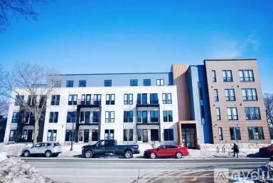Main picture of 4745 Minnehaha Ave