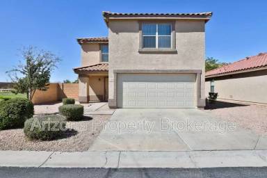 Main picture of 1186 S Fresno Ct