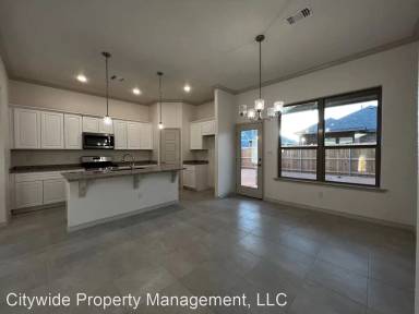 Main picture of 5307 Lamont Ave