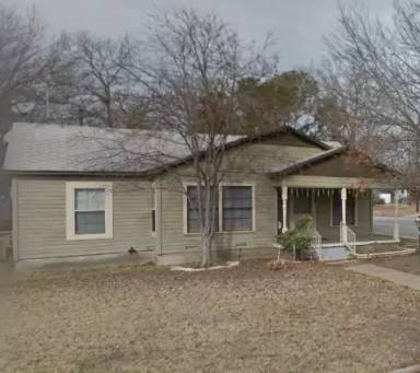 Main picture of 3001 Colonial Ave