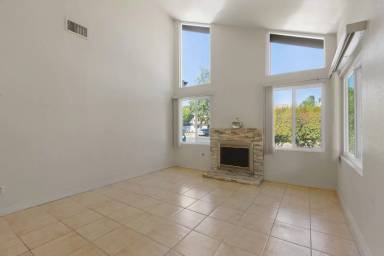 Main picture of 21708 Vintage St