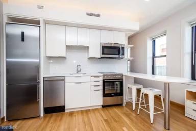 Main picture of 115 Mount Auburn St