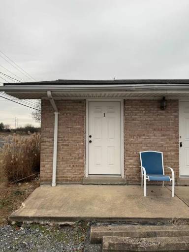 Main picture of 1137 W Main St