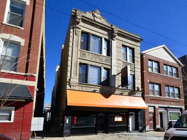 Main picture of 939 N Ashland Ave