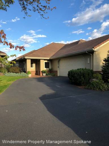 Main picture of 639 N Riverpoint Blvd