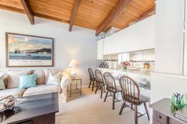 Main picture of 2150 Monterey Blvd