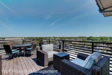 Main picture of 810 S Rock St