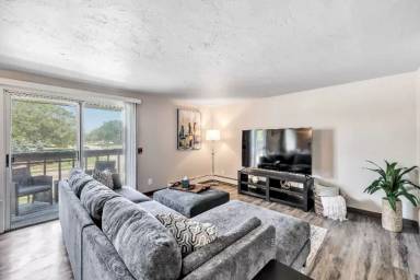 Main picture of 1856 Verlin Rd