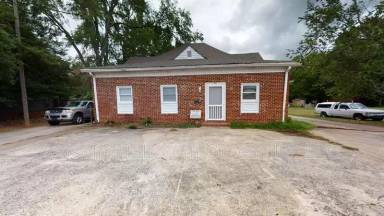 Main picture of 520 W Frederick St