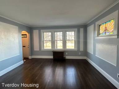 Main picture of 115 Linden Rd