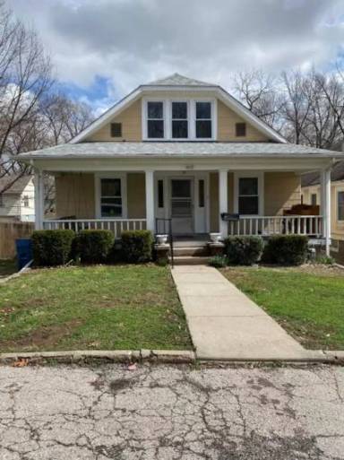 Main picture of 1803 S Hawthorne Ave