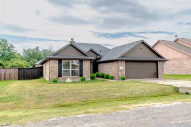Main picture of 103 Palomino Dr