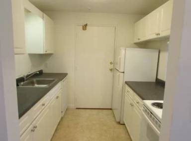 Main picture of 89 Elmwood Park