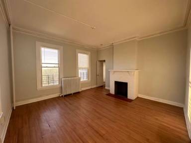 Main picture of 138 Fremont St
