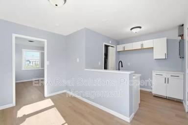 Main picture of 954 E 26th Ave