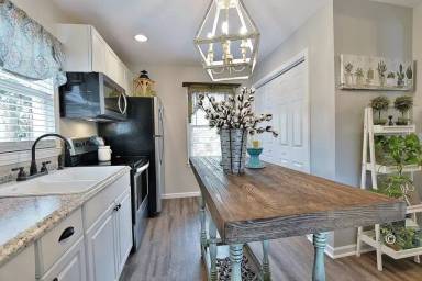 Main picture of 6319 Lynridge Ave