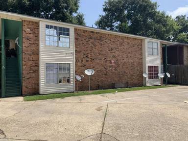 Main picture of 222 N Marigny Cir