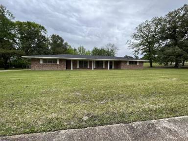 Main picture of 2200 Nolan Trce