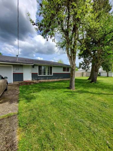 Main picture of 4311 Waverly Dr NE