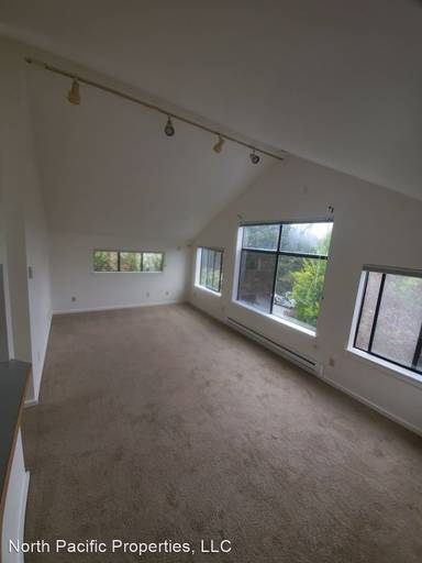 Main picture of 2212 Minor Ave E