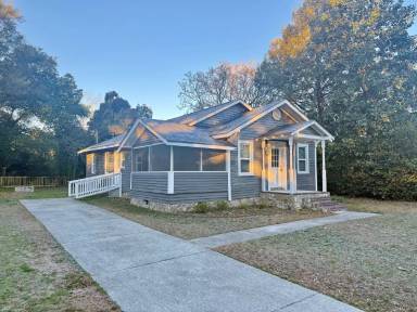 Main picture of 307 Winston St