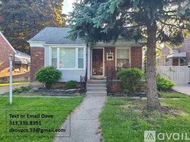 Main picture of 3734 Roosevelt St