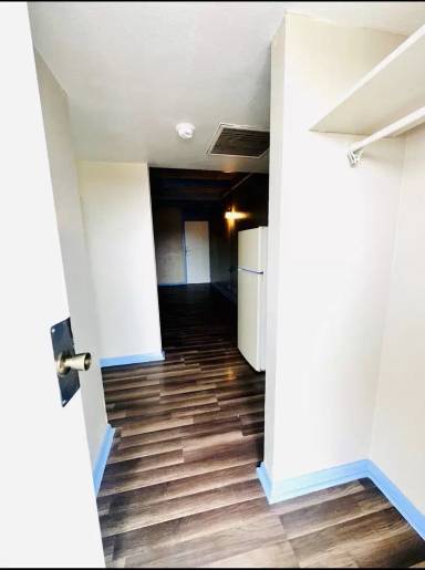 Main picture of 605 N Gray St