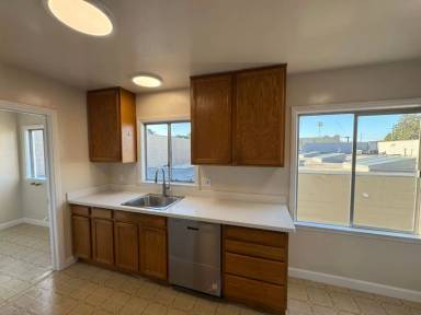 Main picture of 1658 Palm Ave