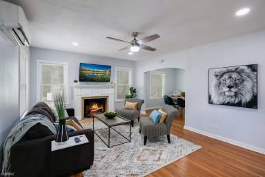 Main picture of 422 Pershing Ave