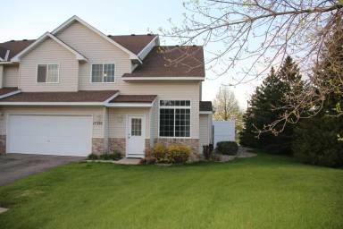 Main picture of 17397 Glacier Way