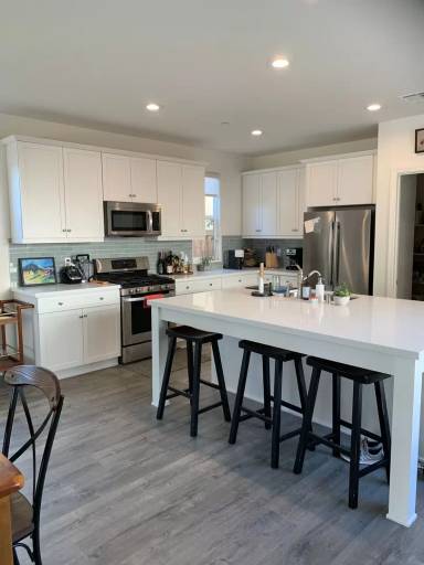 Main picture of 3942 Hayfield Loop