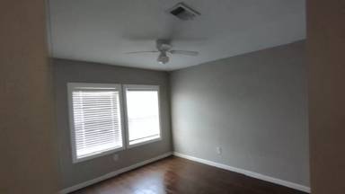 Main picture of 933 Meadowlark Cir