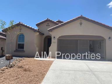 Main picture of 7062 Crystal Dr NE
