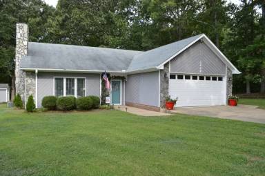 Main picture of 3432 Hardwood Dr