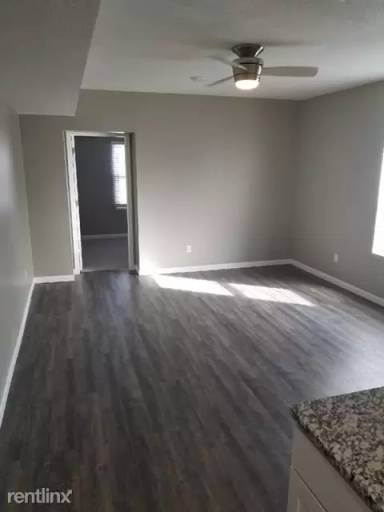 Main picture of 309 N Market St