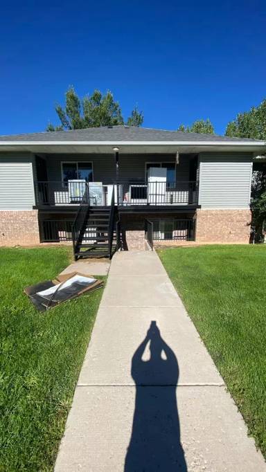 Main picture of 75 S 1 St