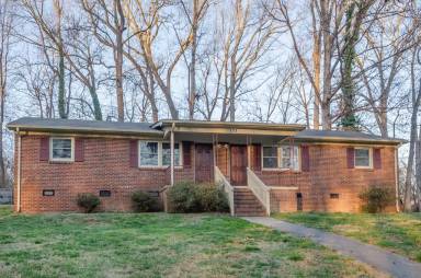 Main picture of 2328 Woodbridge Dr
