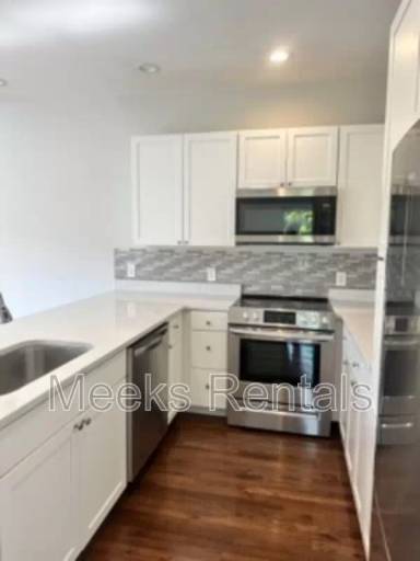 Main picture of 104A Sunnybrook Dr