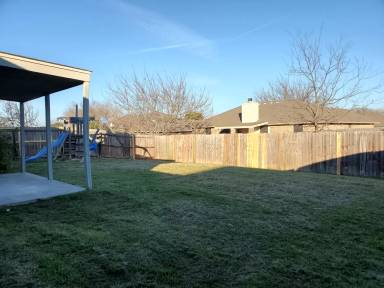 Main picture of 4002 Riverrock Dr