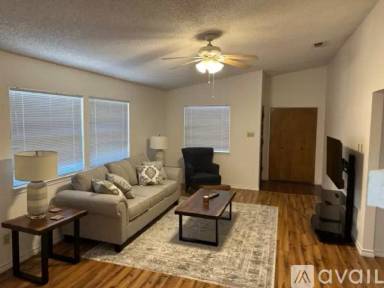 Main picture of 4504 Fairgate Dr