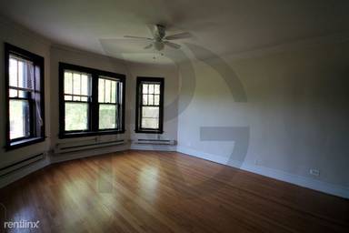 Main picture of 3815-23 N Greenview Ave